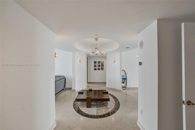 Foto del edificio - 19111 Collins Ave