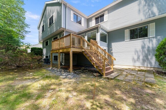 Foto del edificio - 22 Arrowhead Cir