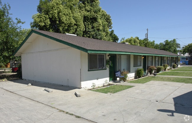 Building Photo - 617 W Santa Fe Ave