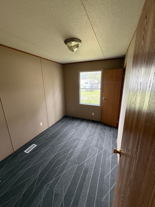 Foto del edificio - 475 Petty St