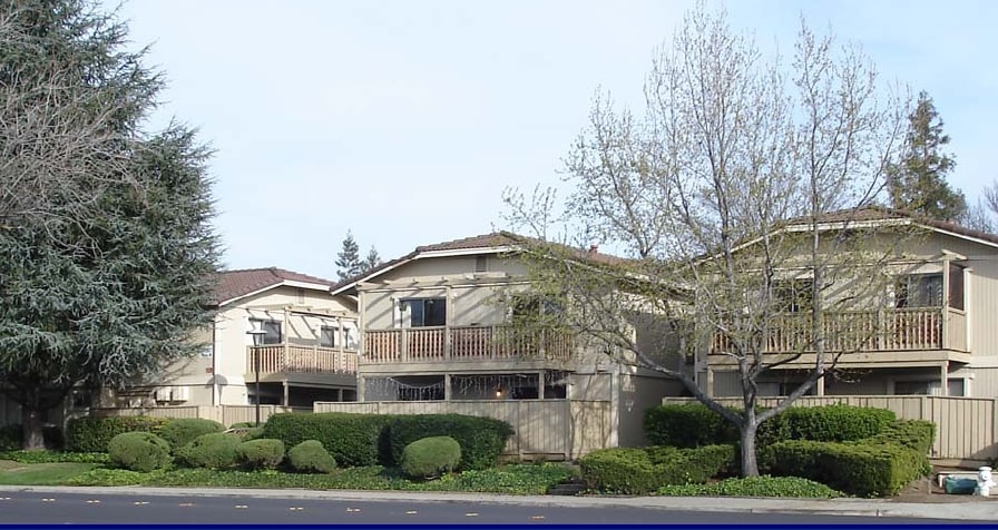 Primary Photo - 3886 Mulberry Dr