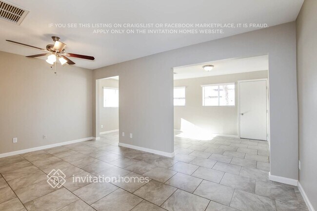 Building Photo - 2720 E Michelle Dr