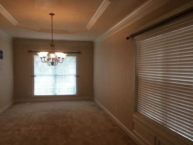 Building Photo - 898 Pine Cove Dr