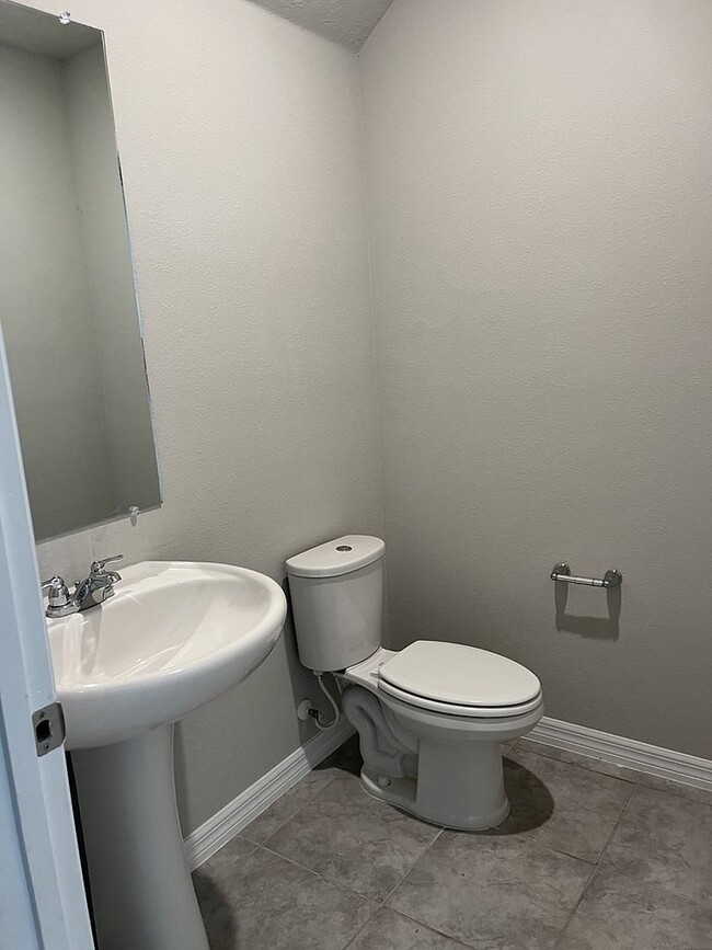 1/2 Bathroom - 2569 Red Spruce Way