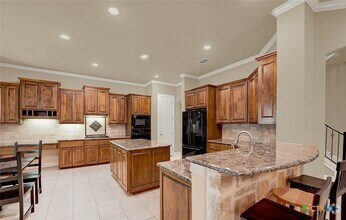 Building Photo - 8815 Cherokee Path