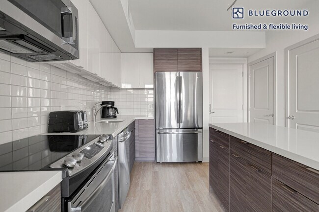 Foto del edificio - 7077 Woodmont Ave