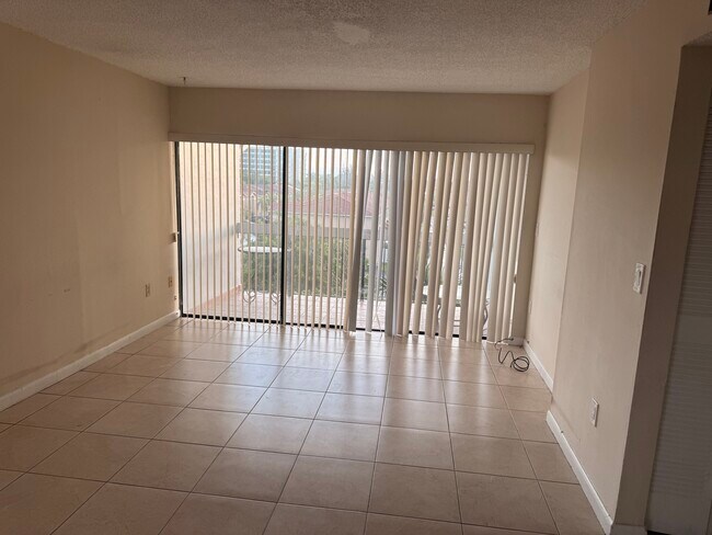 Foto del edificio - 13870 SW 62nd St