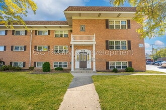 Building Photo - 525 N Highview Ave