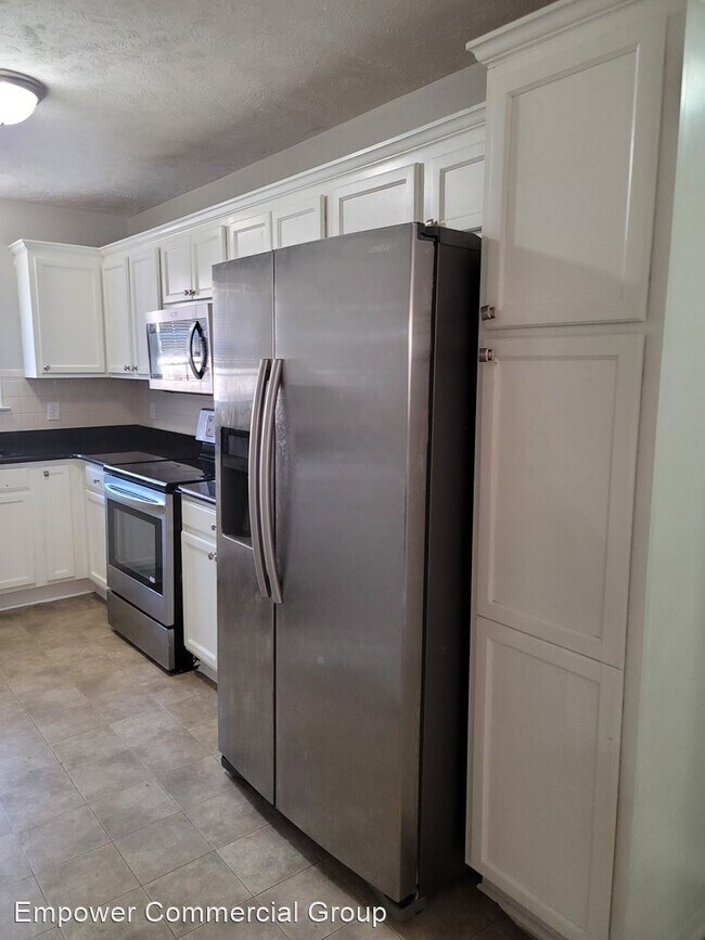 Foto del edificio - 3 br, 2 bath House - 834 Broadmore Drive