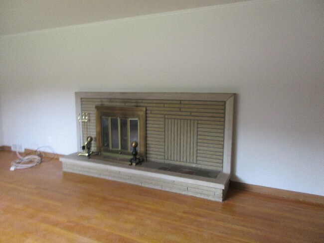 Building Photo - 1465 Trentwood Rd