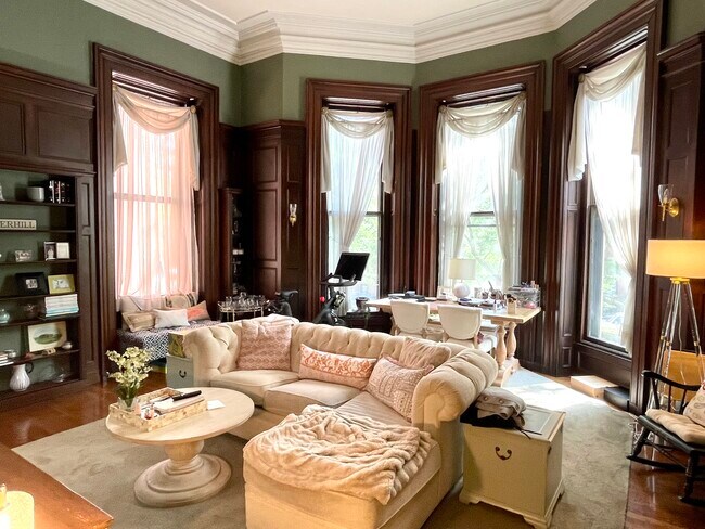 Foto del edificio - 328 Dartmouth St