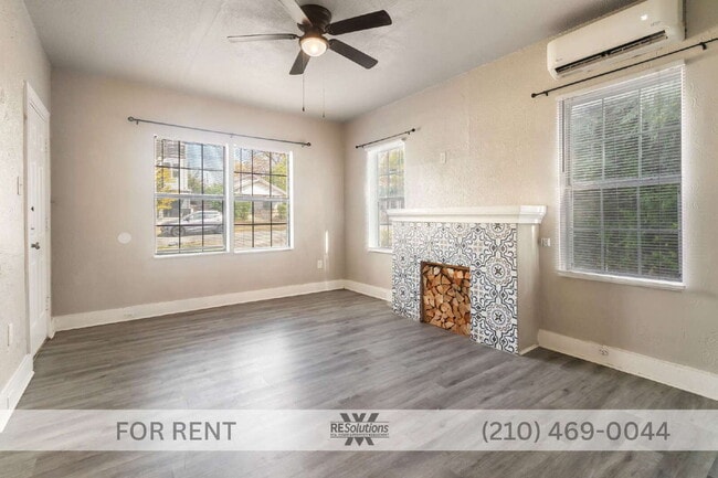 Building Photo - Cozy 1-Bedroom Apartment with Ideal Location and Parking in Blanco & Hildebrand Area