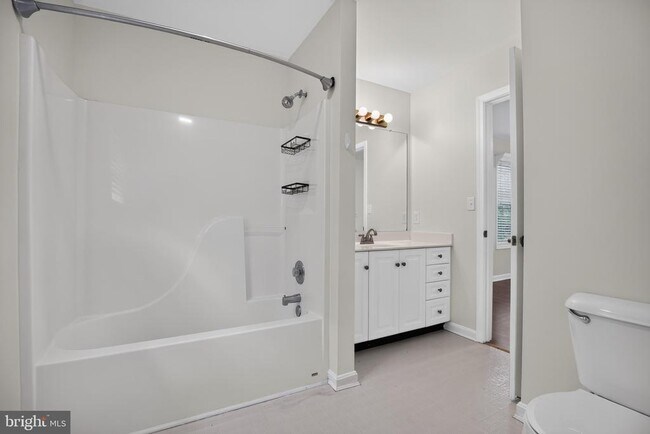 Building Photo - 20787 Red Rose Ct