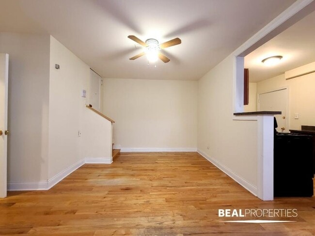 Building Photo - 0 bedroom in CHICAGO IL 60657