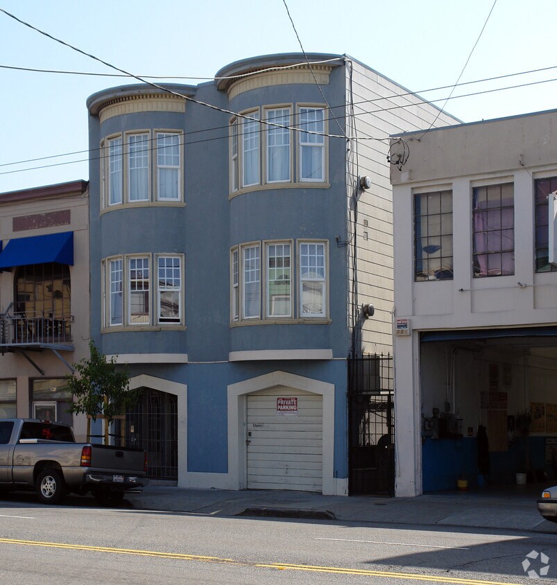 Foto del edificio - 349 S Van Ness Ave