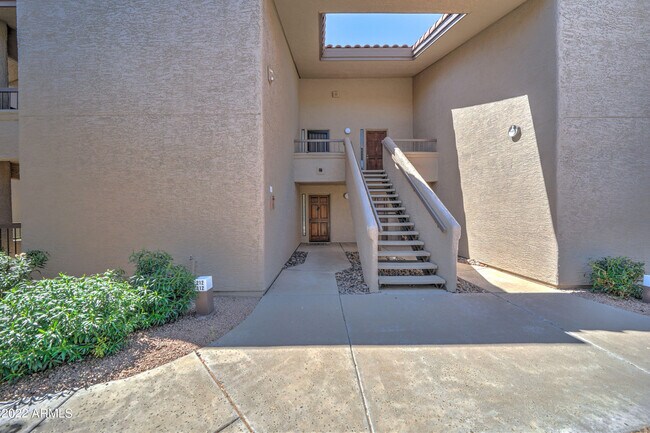 Building Photo - 9450 N 94th Pl