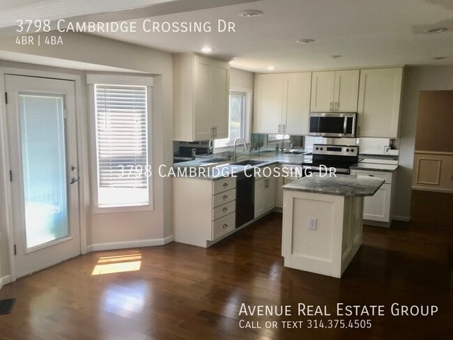 Building Photo - Just Listed! - 3798 Cambridge Crossing Dr