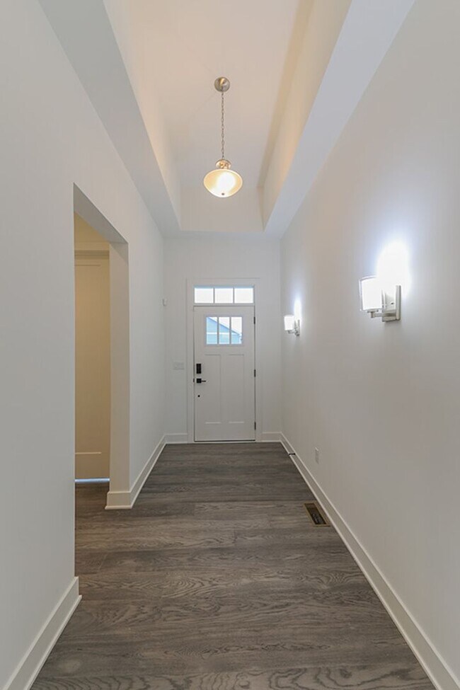 Foto del edificio - Beautiful and spacious brand new 3BR/3BA home in a 55+ community