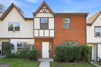 Building Photo - 3606 Main Station Dr SW