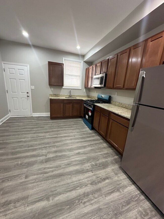 Foto del edificio - 336 Whitridge Ave