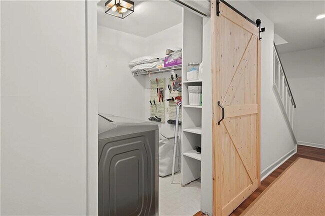 Foto del edificio - 16 Ivy Ridge NE
