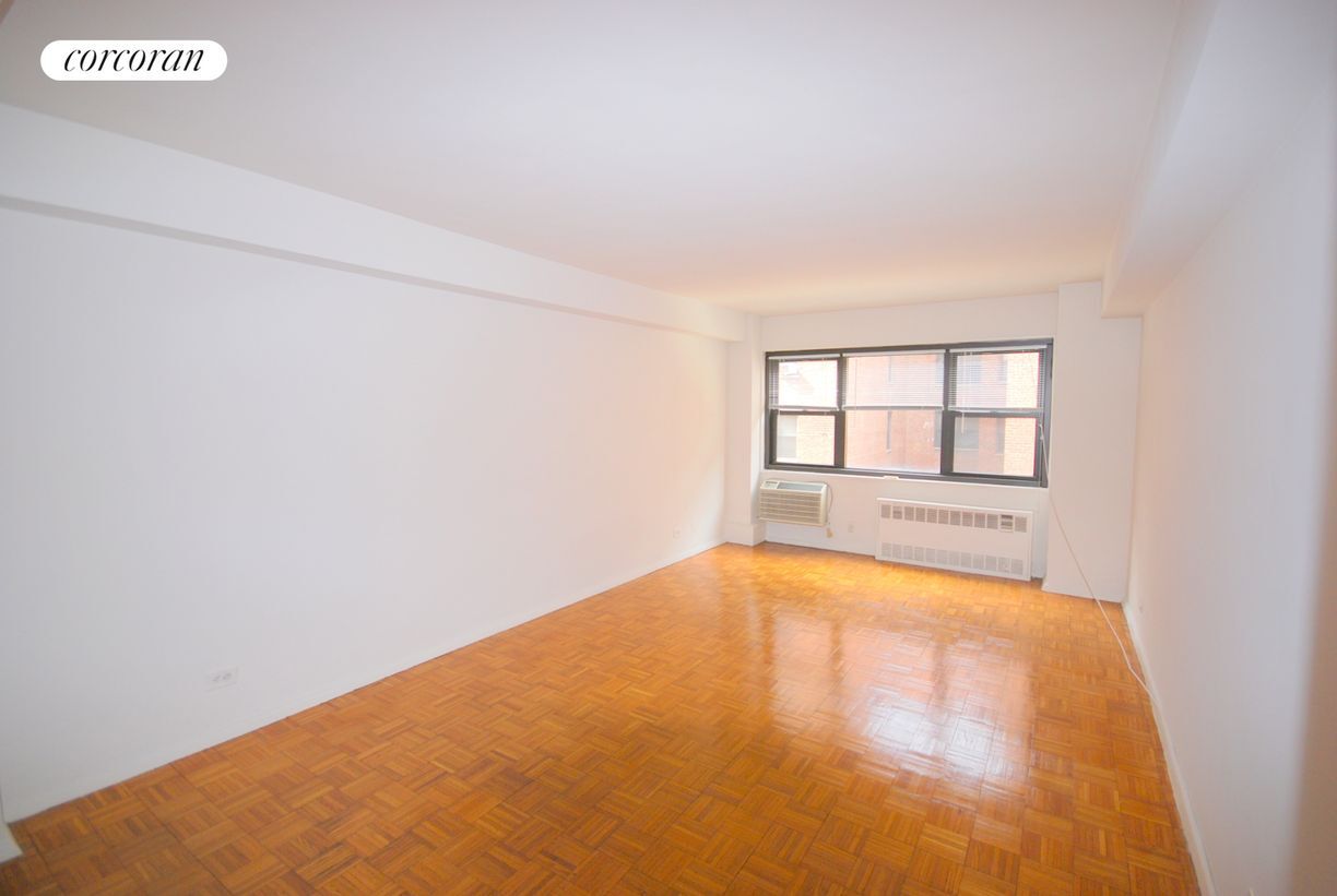Foto principal - 109-33 71st Rd