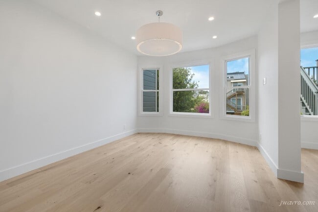 Photo - 80 28th St Apartment