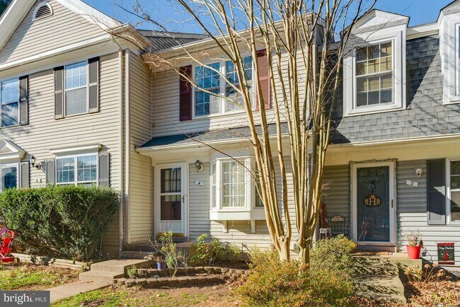 Foto del edificio - 4 Wyatt Ct