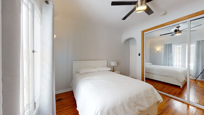Foto del edificio - 660 S Cloverdale Ave