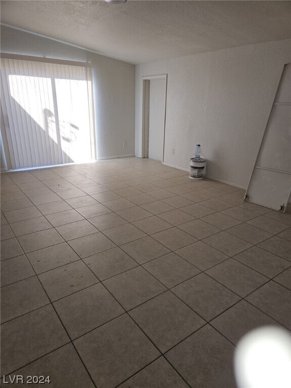 Foto del edificio - 5821 Evergreen Ave