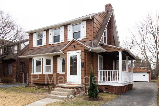 Building Photo - 3BR 2BA Single Family Home in Cleveland He...