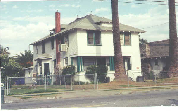 Building Photo - 656 N G St
