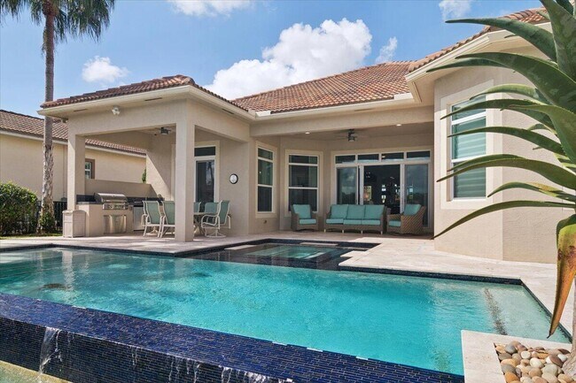 Foto del edificio - 17120 SW Ambrose Way