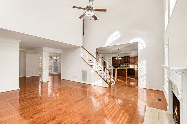 Foto del edificio - 8816 Caswick Ct