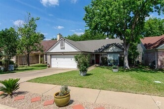 Building Photo - 16304 Kicking Bird Dr