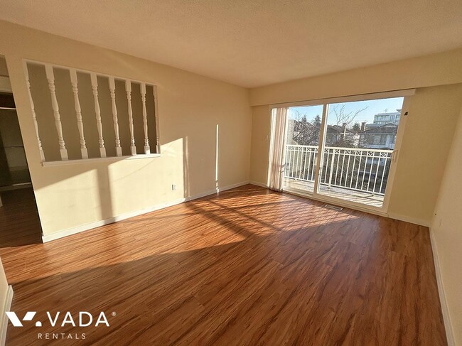 Building Photo - 8407 Osler St