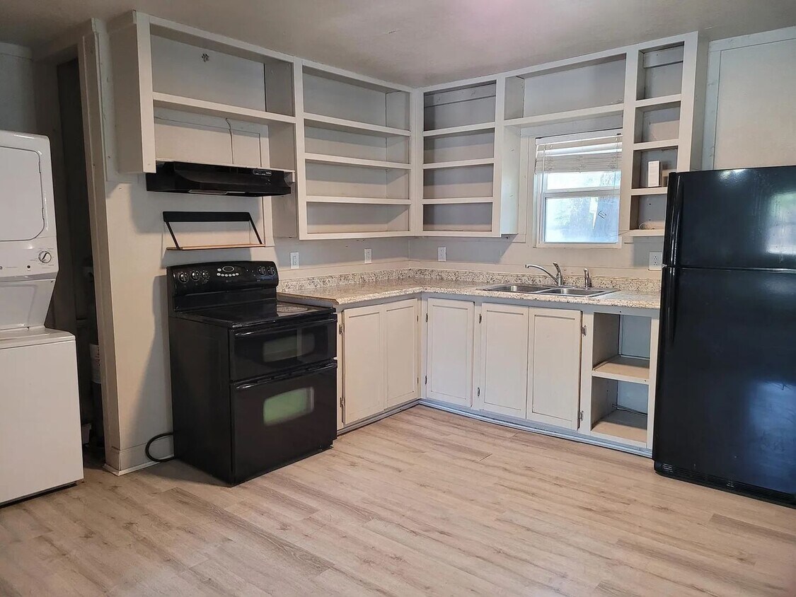 Foto principal - 2404 Avenue U