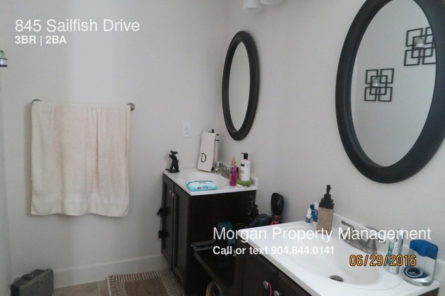 Building Photo - 845 Sailfish Dr