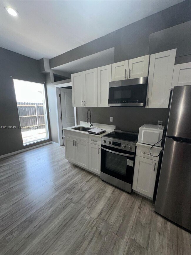Foto del edificio - 27667 SW 133rd Pl