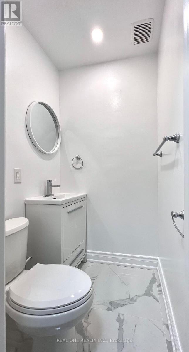 Building Photo - 65 Dewlane Dr