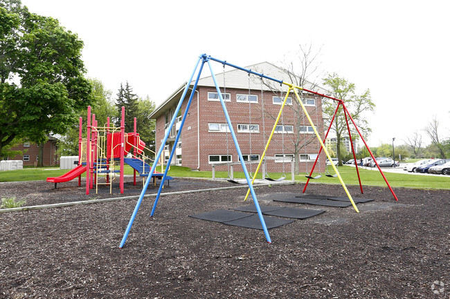 Anthony Playground - Ball State University Apartments