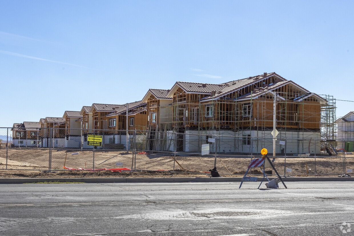 Construction 9/2022 - Mojave View