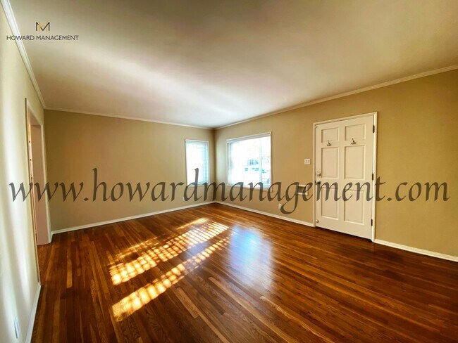 Foto del edificio - Lovely home with extra large backyard, con...