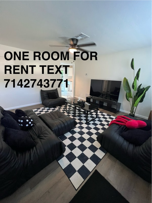 Building Photo - 3424 Parker Dr