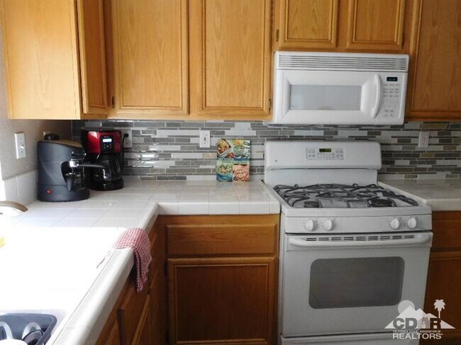 Foto del edificio - 82388 Cochran Dr