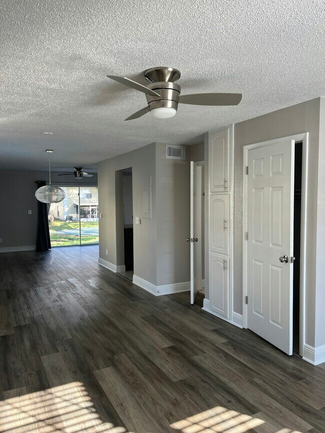 Foto del edificio - 5114 Sunridge Palms Dr