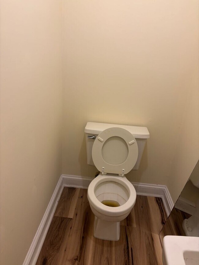 Foto del edificio - REMODELED NW RALEIGH TOWNHOME OFF LEESVILLE ROAD