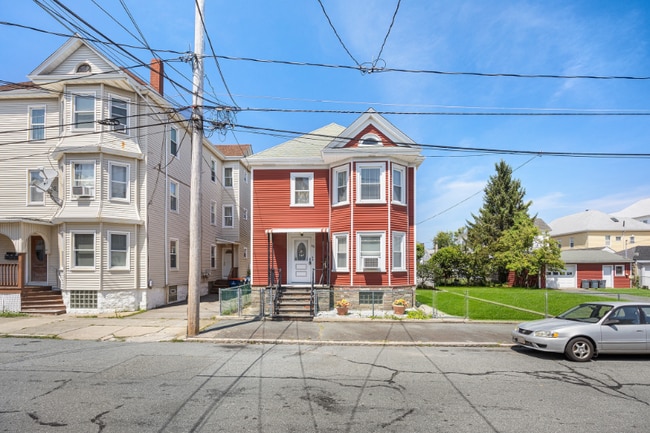 Building Photo - 93 Sidney St