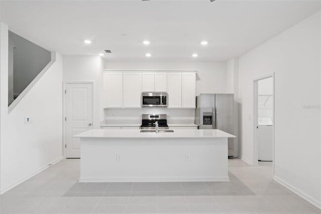 Building Photo - 2888 Haze Rd