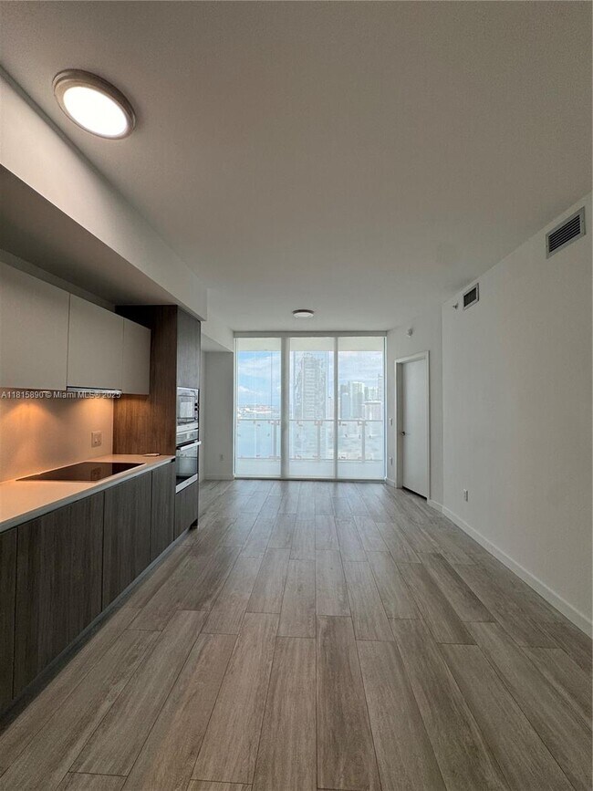 Foto del edificio - 2900 NE 7th Ave